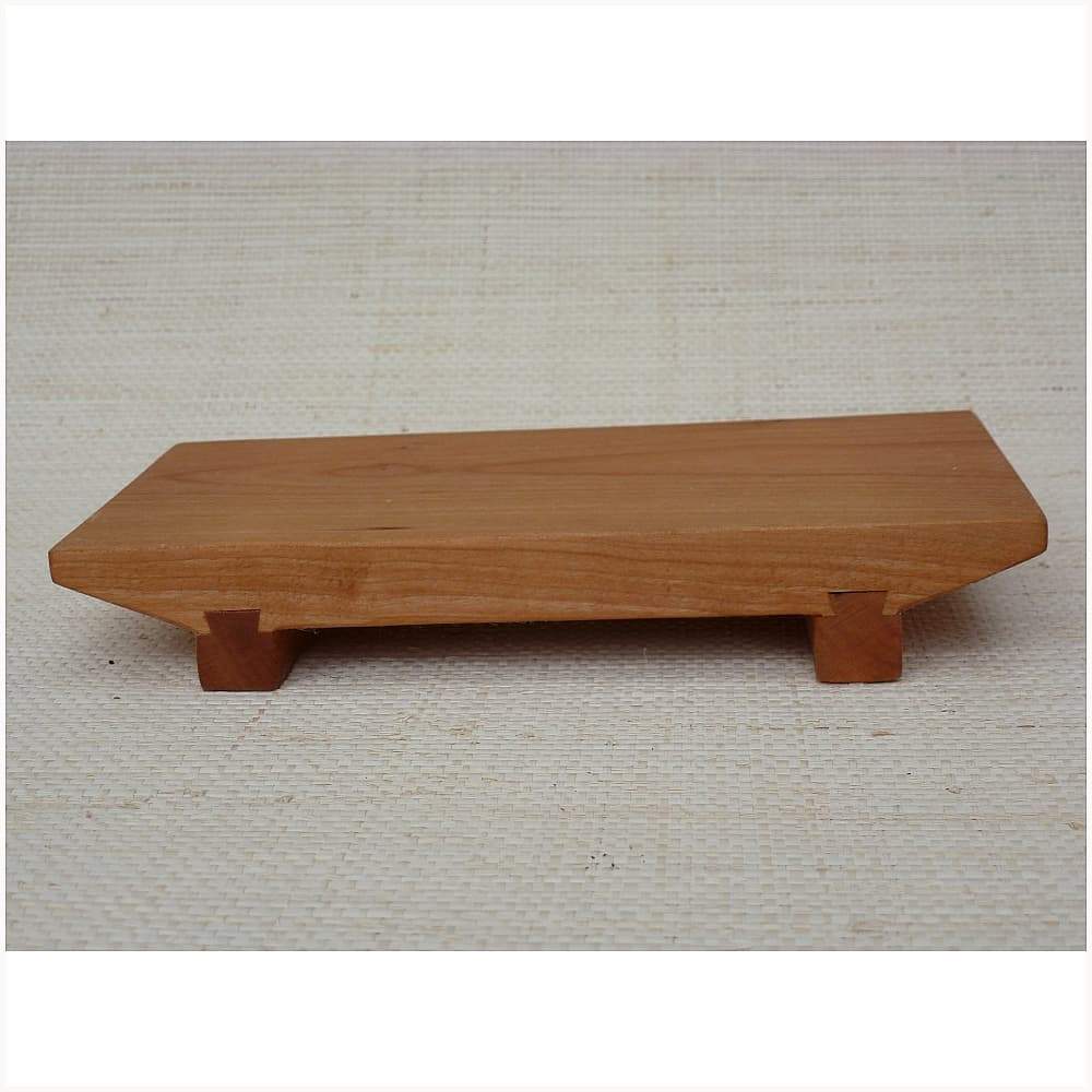 http://sushipantry.com/cdn/shop/products/handmade-hardwood-sushi-getas-table-ware-furniture-coffee_204_1200x1200.jpg?v=1584664088